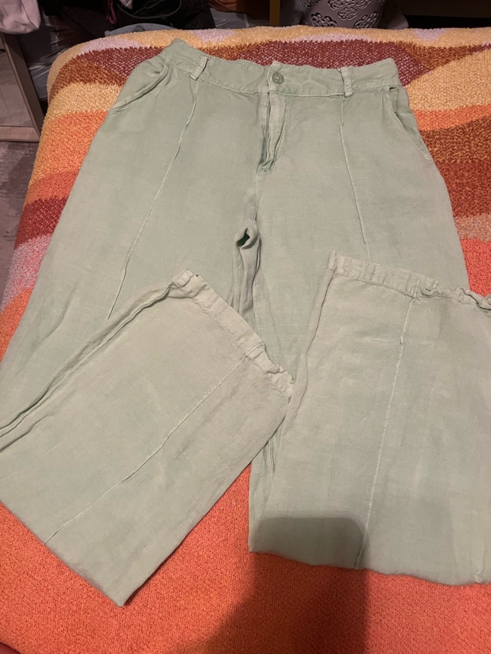 Relaxed Wide-Leg Trousers in Light Sage Green